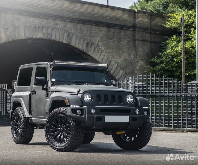 В разборе Jeep Wrangler 2020 года 3 двери 2.0T