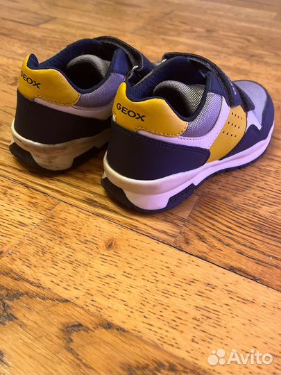Кроссовки geox 30