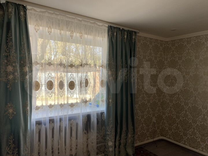 2-к. квартира, 42 м², 1/3 эт.