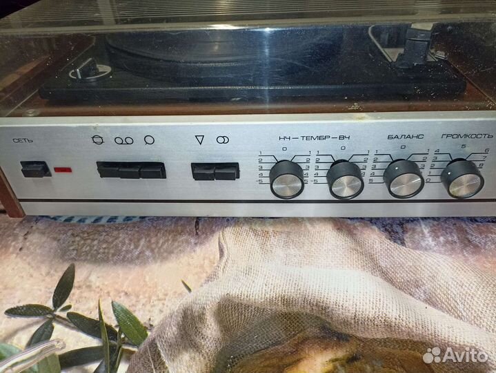 Виниловый проигрыватель Россия 325/Вега312