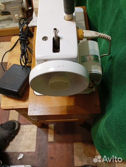 Швейная машина Чайка 132м