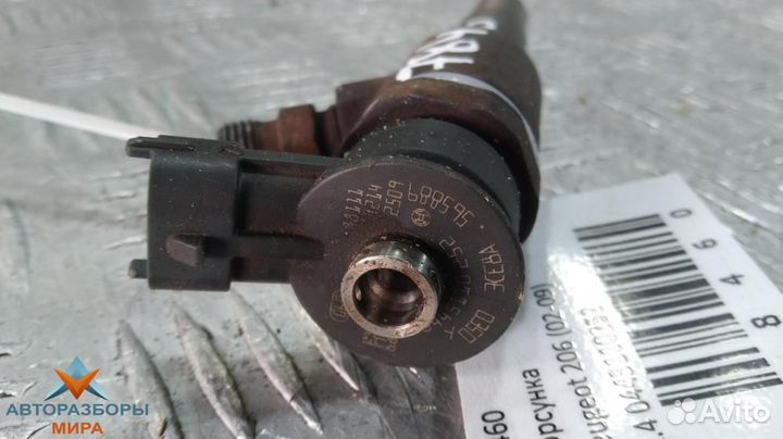 Форсунка Peugeot 206 рест. 2006 0445110252