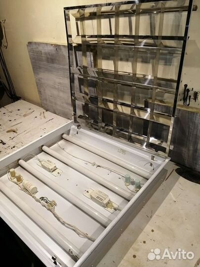 Светильник потолочный встраиваемый 418,б/у