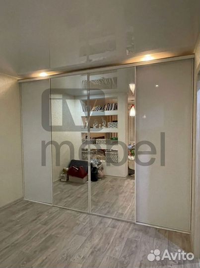 Шкаф двухстворчатый