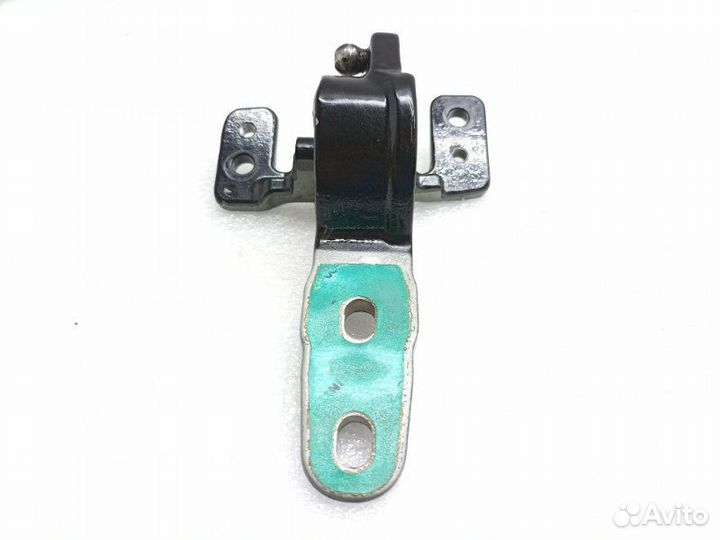 Петля двери багажника задняя левая Mercedes-Benz