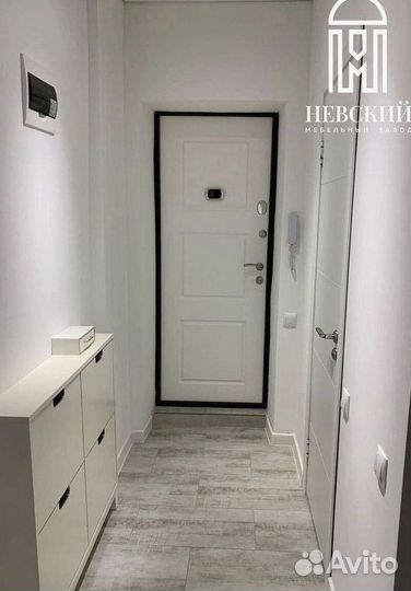 Шкафы распашные