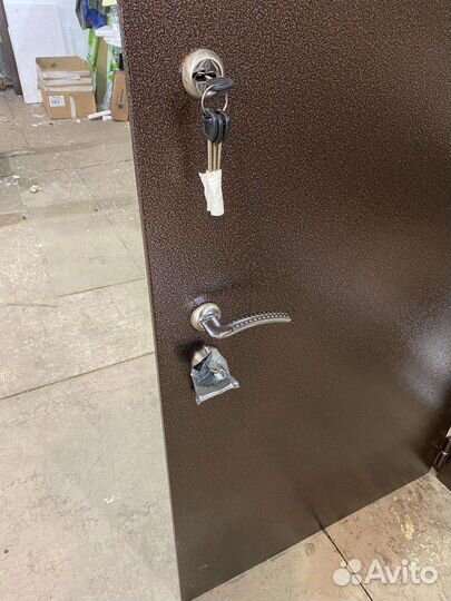Дверь входная