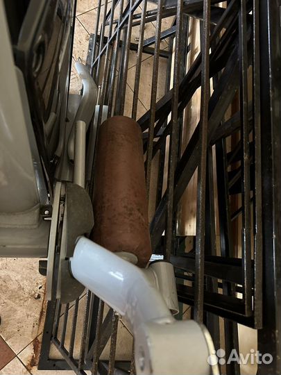 Тренажёр разгибание ног сидя