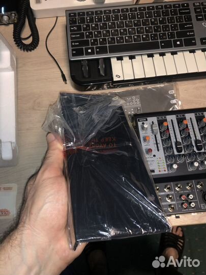 Behringer xenyx 1002B микшерный пульт