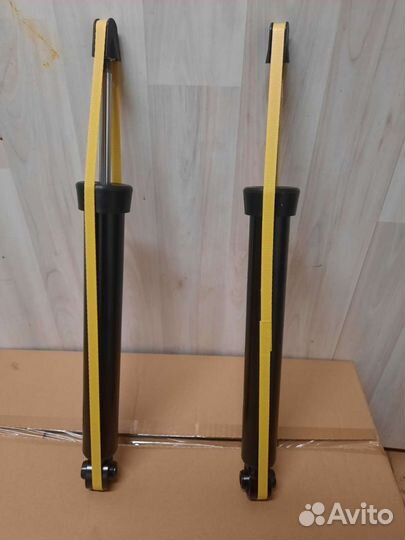 Skoda octavia a7 Амортизатор задней подвески