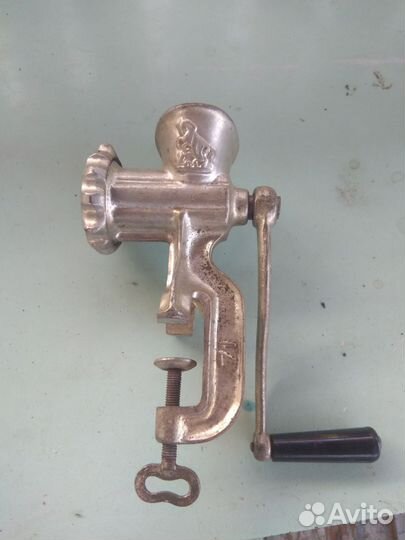 Мясорубка ручная СССР чугунная