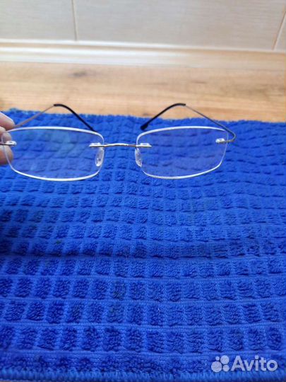 Очки для зрения, +2.0 и +2,5 с титановыми дужками