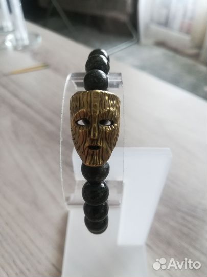 Мужской браслет на руку 