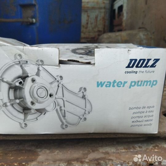 Помпа Мерседес Вито 639