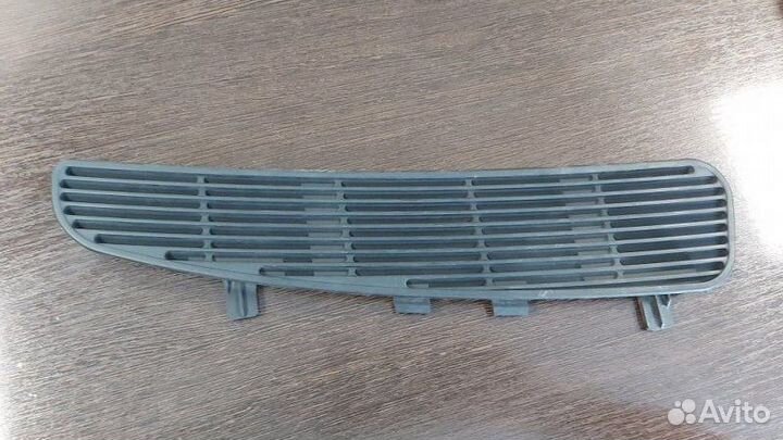 Решетка вентиляционная задняя левая Bmw 520I E39
