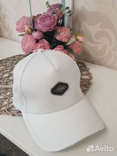 Кепка новая