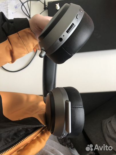 Беспроводные наушники thunderobot