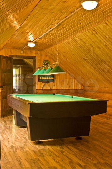 Коттедж 230 м² на участке 10 сот.