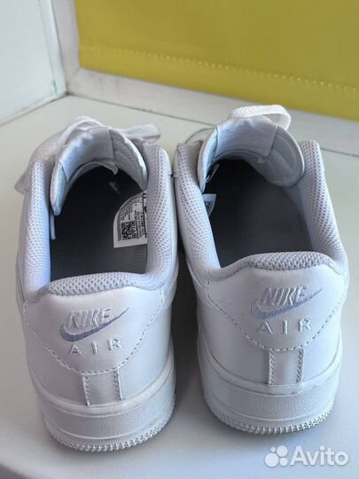 Кроссовки Nike