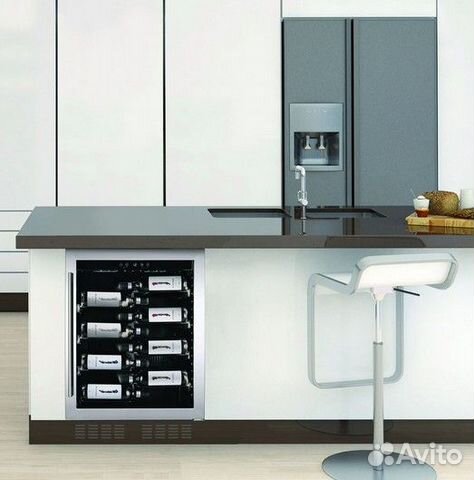 Винный шкаф. Холодильник для вина