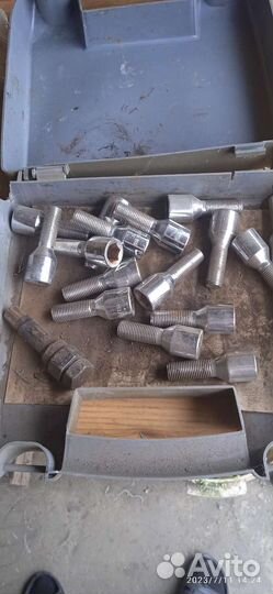 Колесные болты