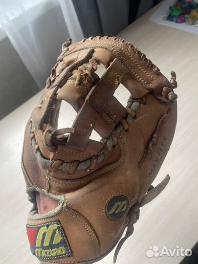 Ловушка бейсбольная первой базы