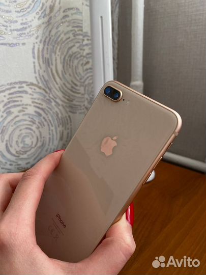 iPhone 8 Plus, 64 ГБ