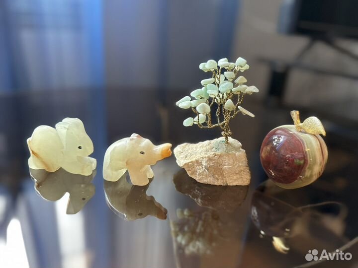 Статуэтки из оникса