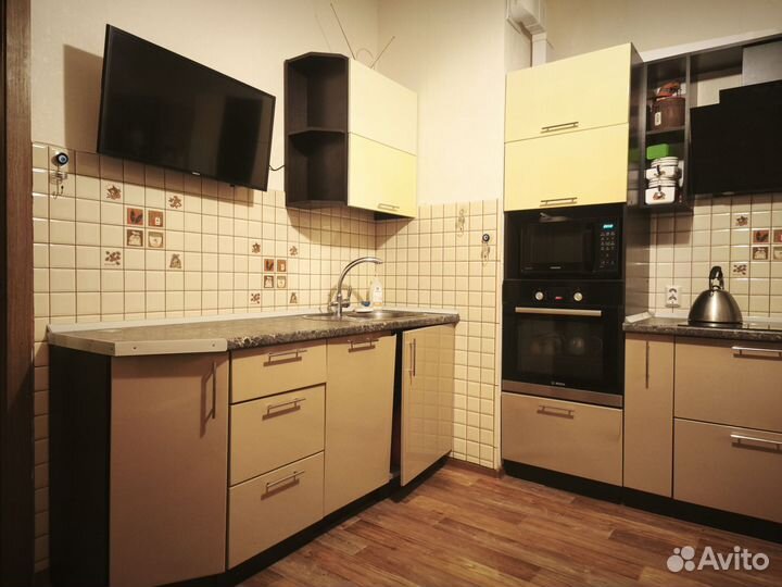 Кухонный гарнитур угловой бу