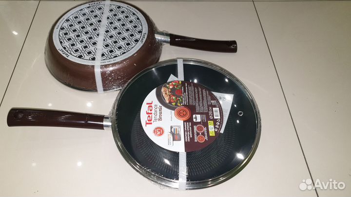 Сковорода Tefal Brownie 26 см, с крышкой