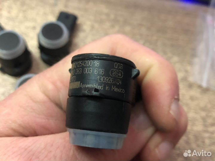 Датчик парковки Mercedes A2125420018