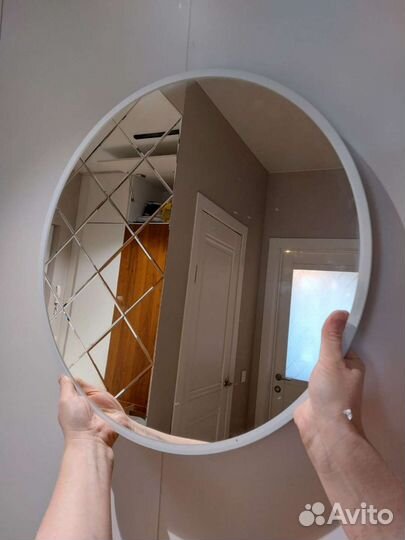 Зеркало настенное