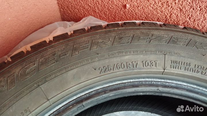 Toyo Observe Ice-Freezer SUV 225/60 R17 103T