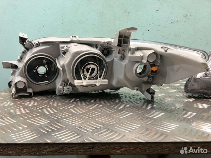 Фары на Toyota camry v40 в бронеплёнке новые