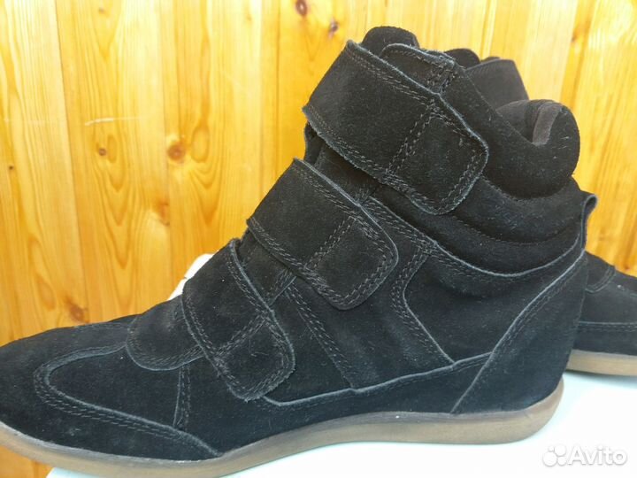 Сникерсы из замши Next