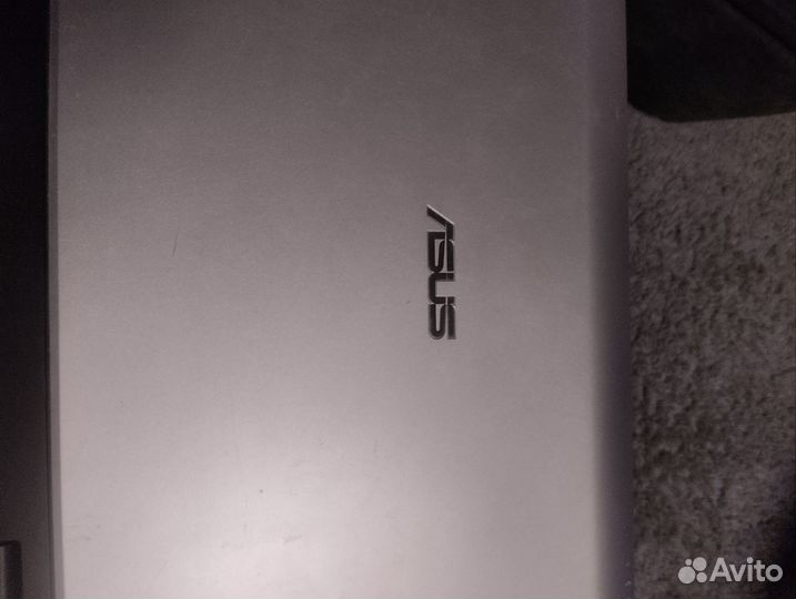 Ноутбук asus