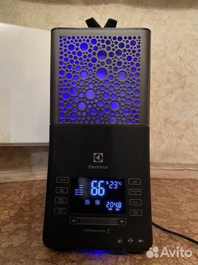 Увлажнитель Electrolux EHU3810D