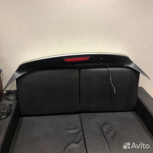 Спойлер крышки багажника Nissan Pathfinder в сборе