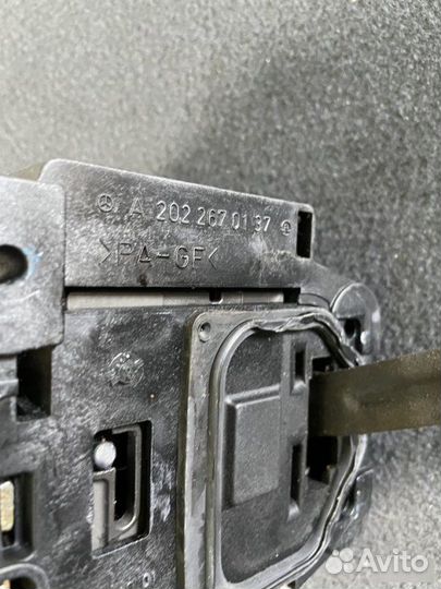 Кулиса Mercedes-Benz E-Класс W210 3.2 AT 1995—1999