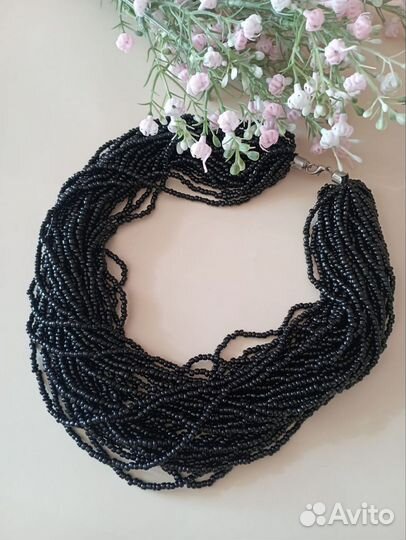 Колье из бисера