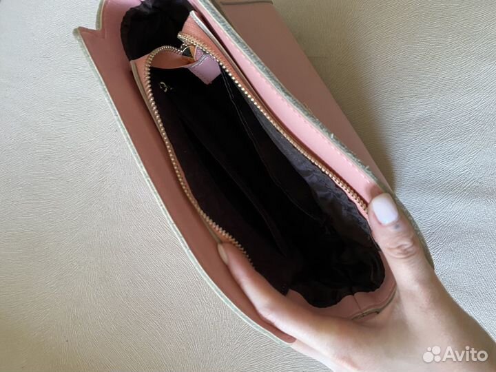 Сумка женская на цепочке