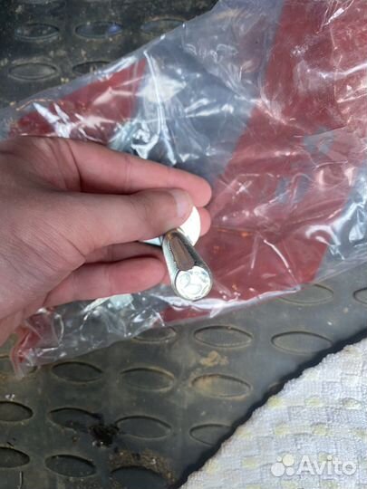 Развальные болты Lancer 9