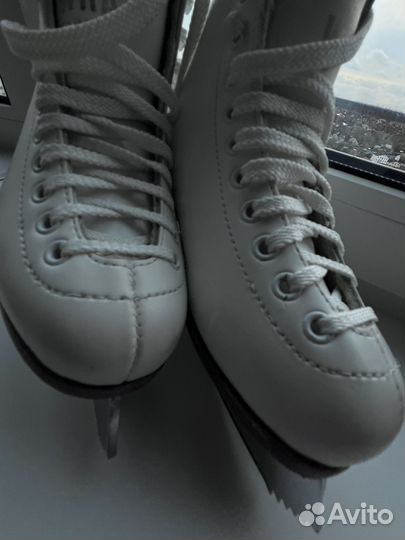 Фигурные коньки wifa 32 LL