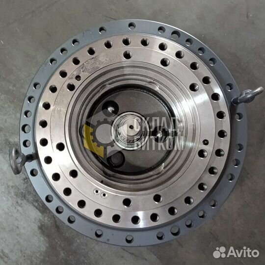 Редуктор хода без гидромотора Hyundai R305LC-7