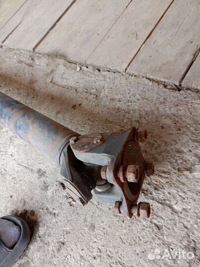 Кардан передний новый