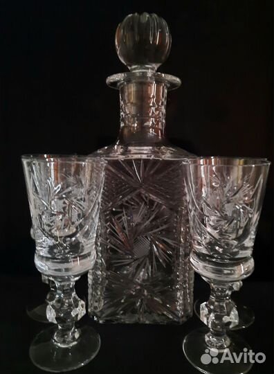 Графин хрустальный с бокалами