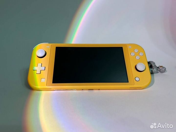 Nintendo Switch lite прошитая