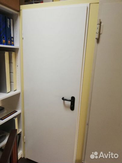 Продам двери Hormann (внутр. ZK и наружние Q-1)