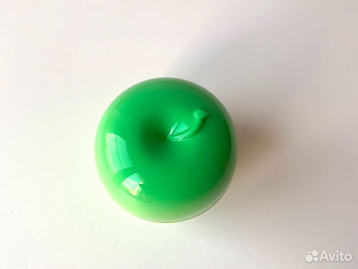 Яблоко декоративное зелёное шкатулка