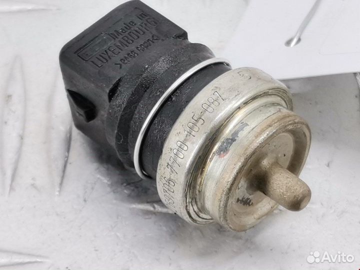 Датчик температуры охлаждающей жидкости Renault 2